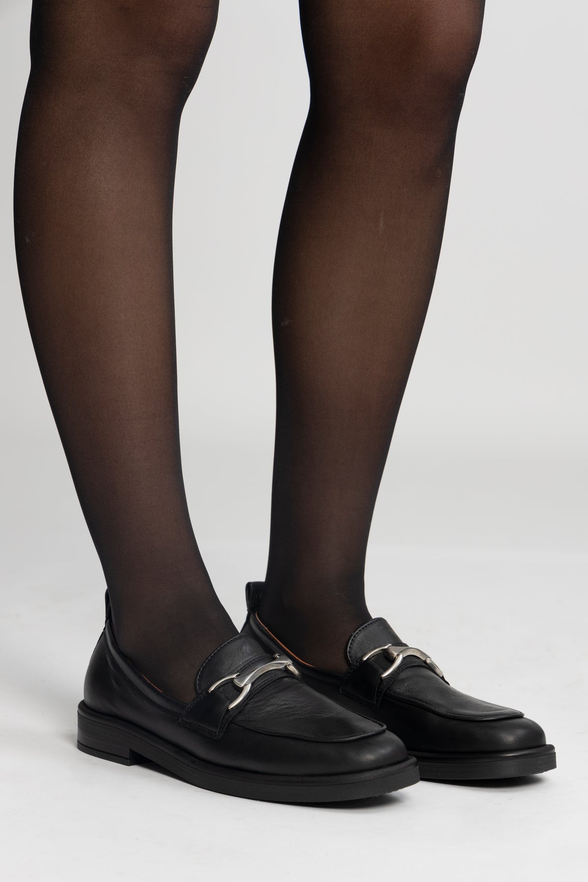Shelly Buckle - Black/Silver