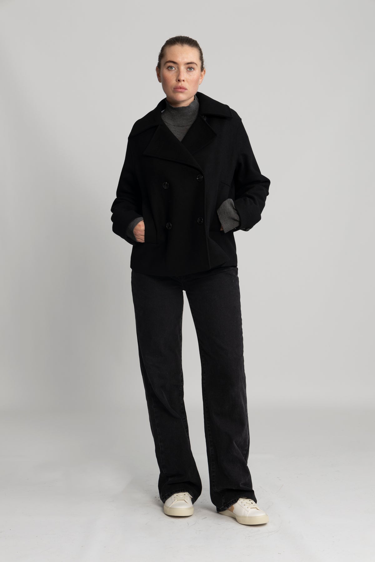 Alma Short Wool Jacket - Svart