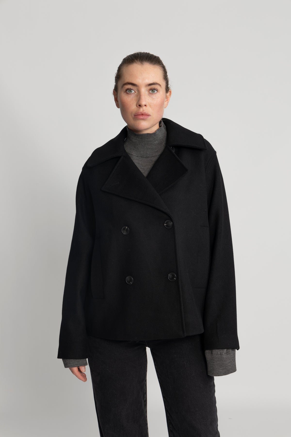 Alma Short Wool Jacket - Svart