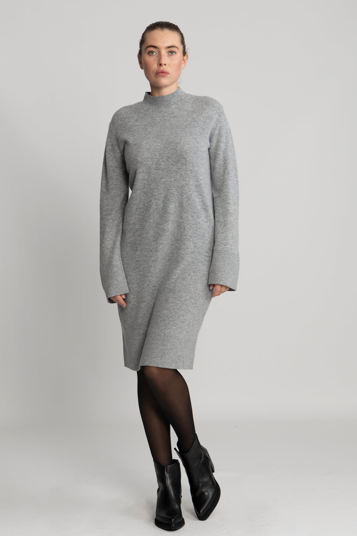 Y.A.S Yasemilie Ls Funnel Knit Dress - Ljusgrå melange