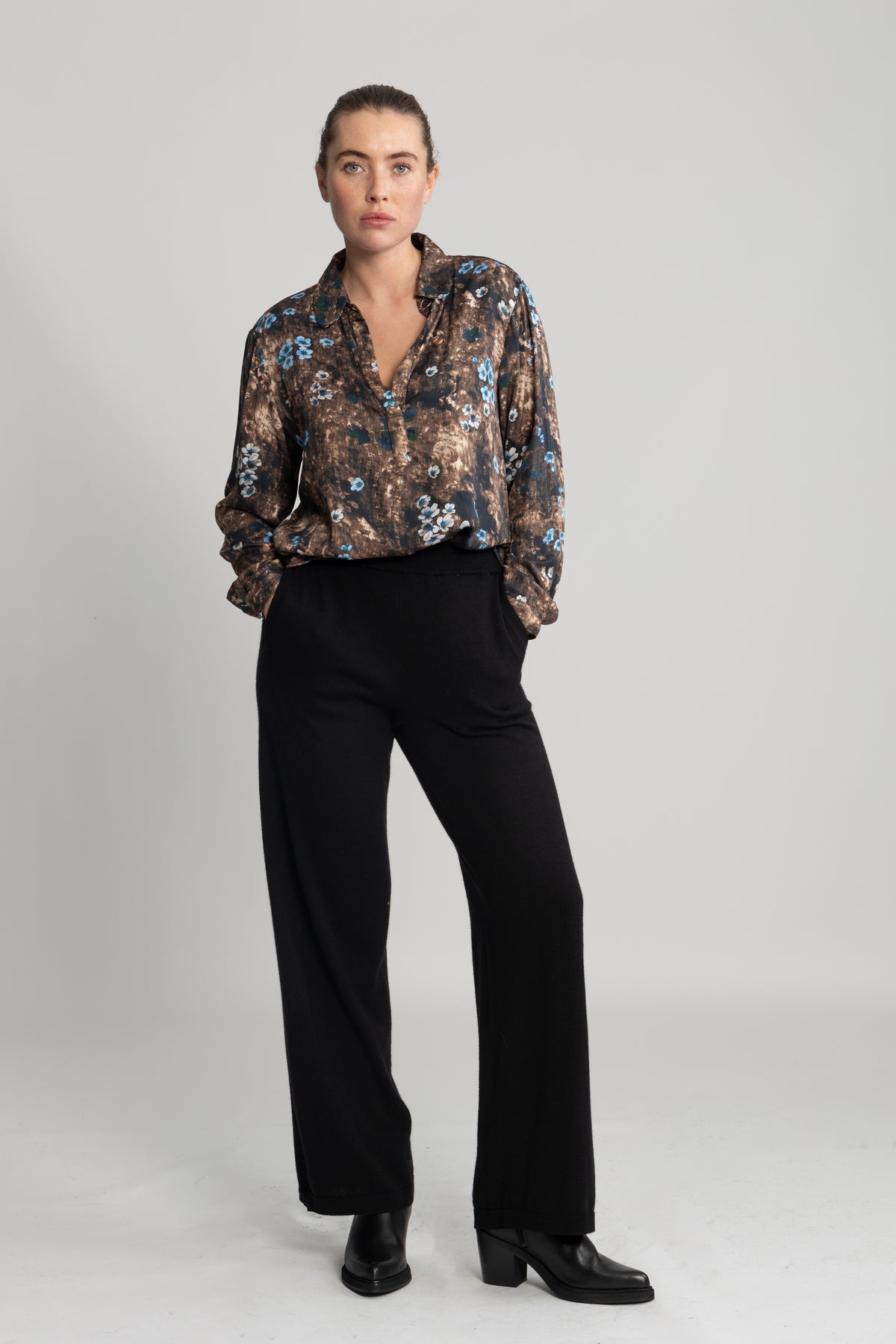 Violet Blouse - Nutmeg