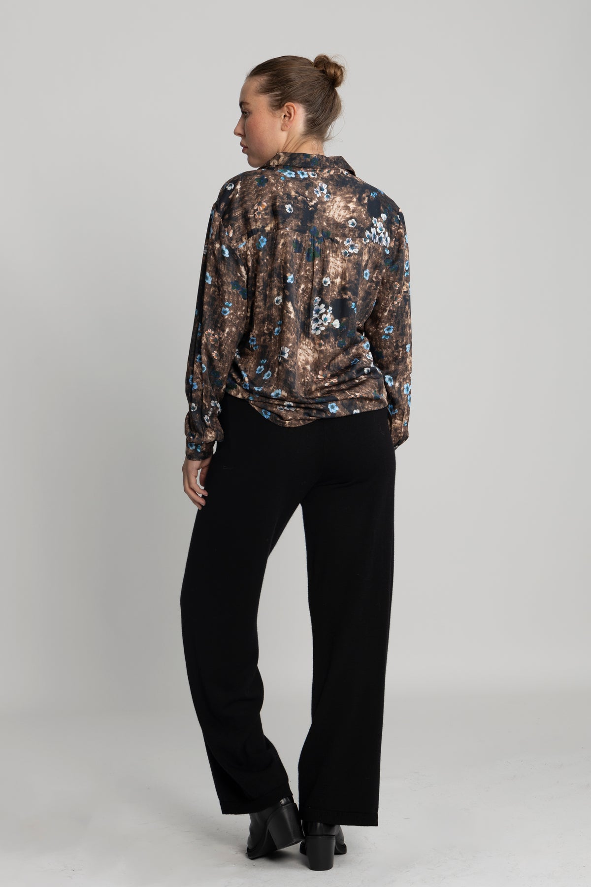 Violet Blouse - Nutmeg