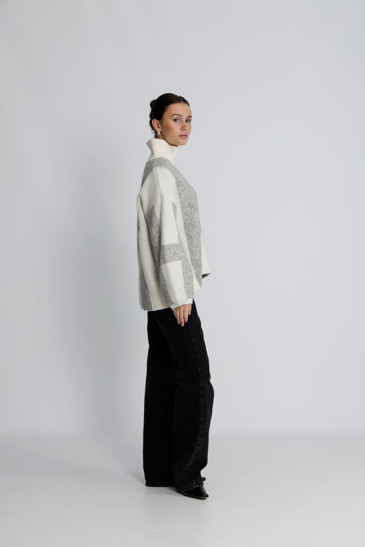 Isa Sweater - Offwhite With Grey