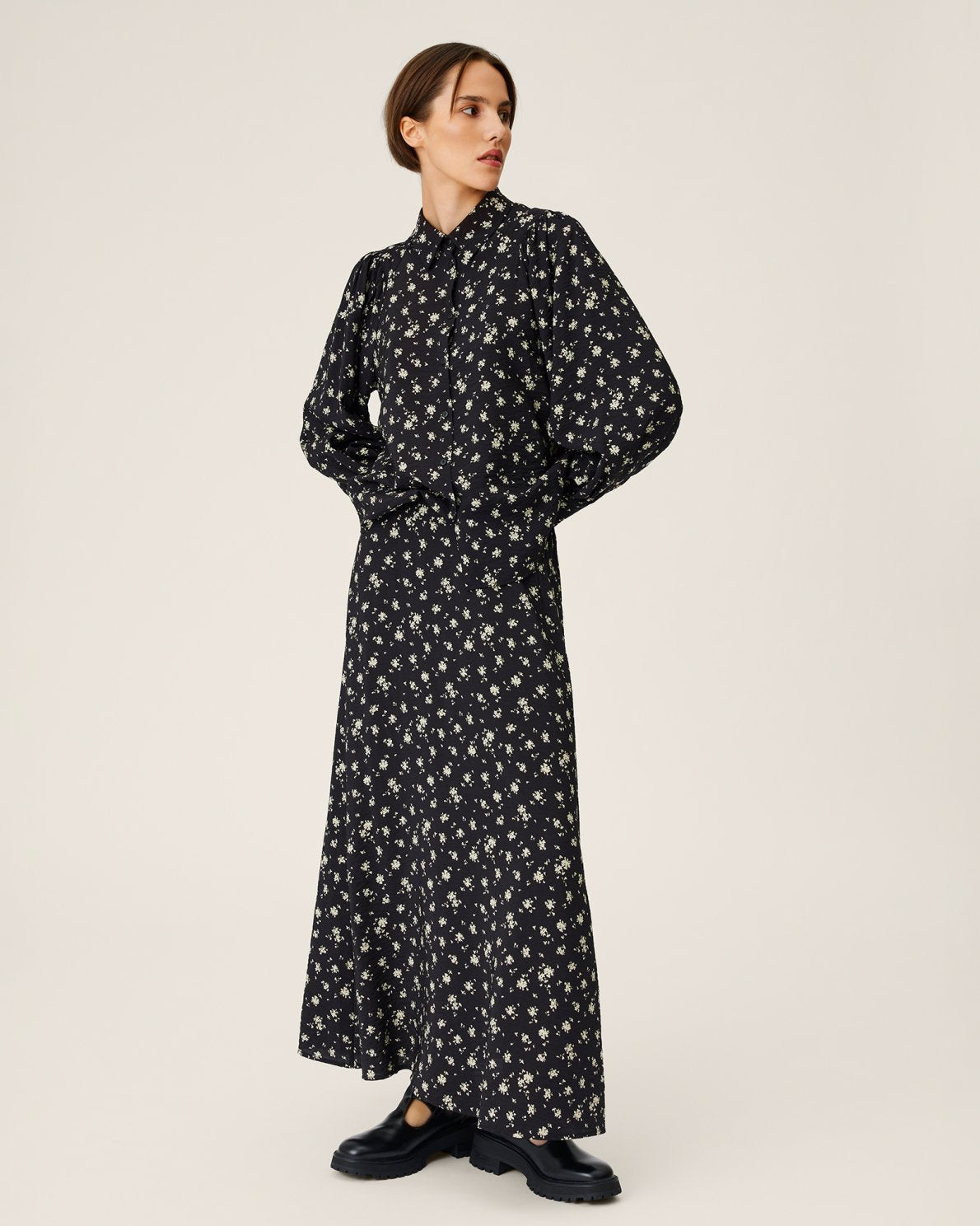 Nathasia Ladonna Skirt Aop - Black Flower