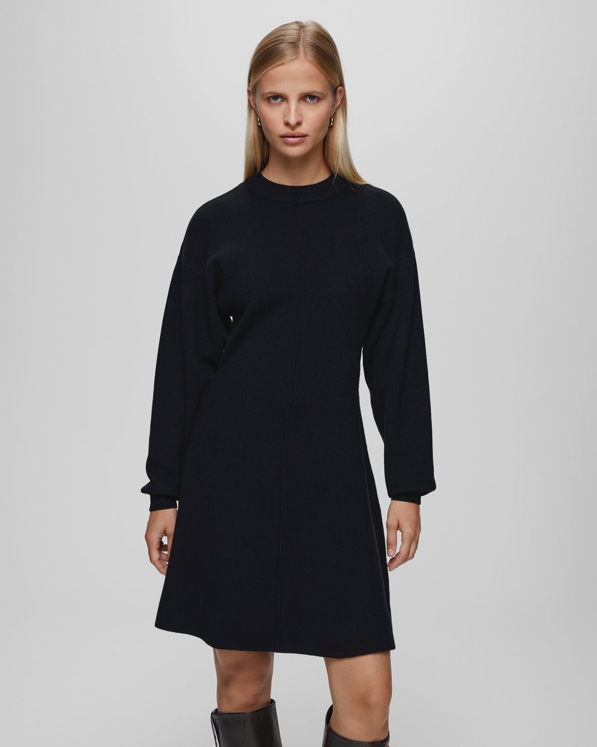 Alfreda East Dress - Svart