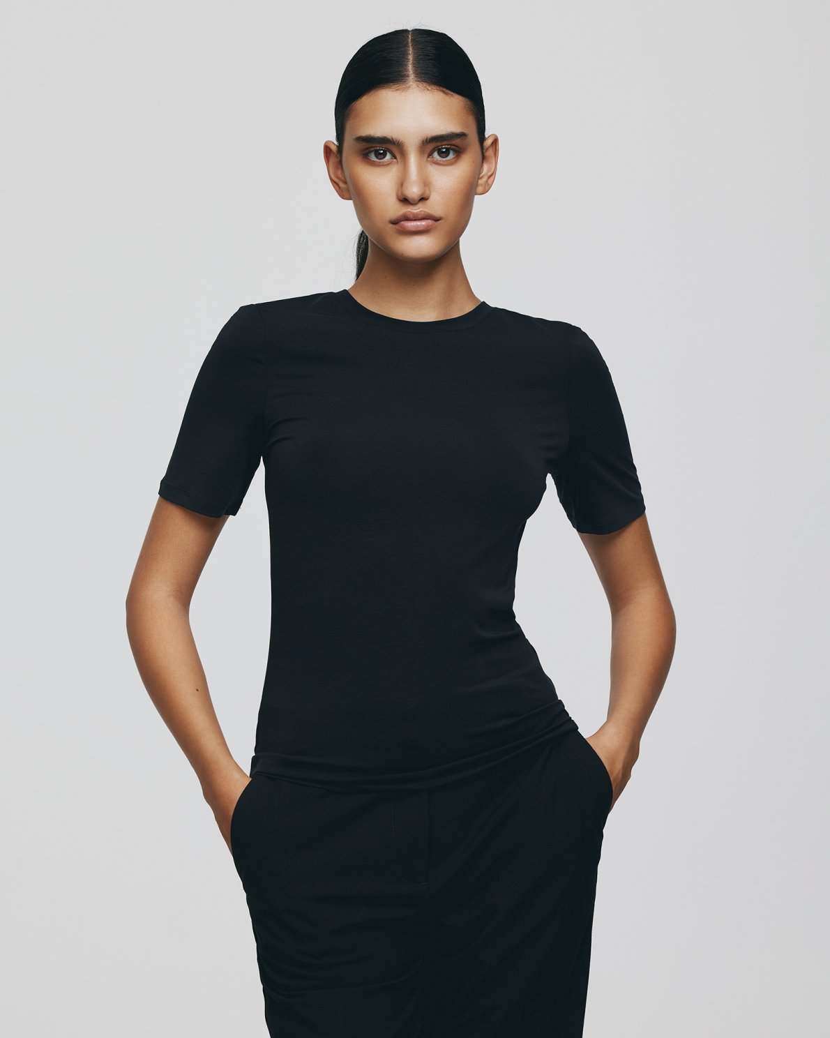 Betrina O SS Tee - Svart