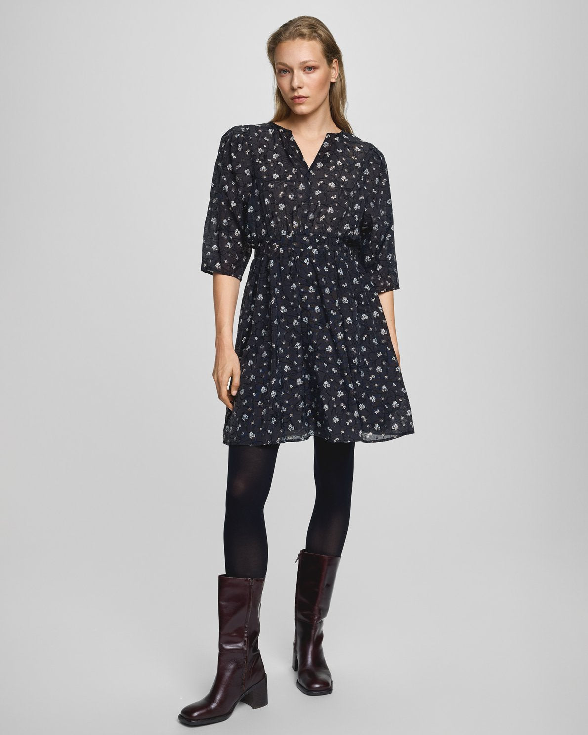 Nancy Dress Aop - Egret Flower