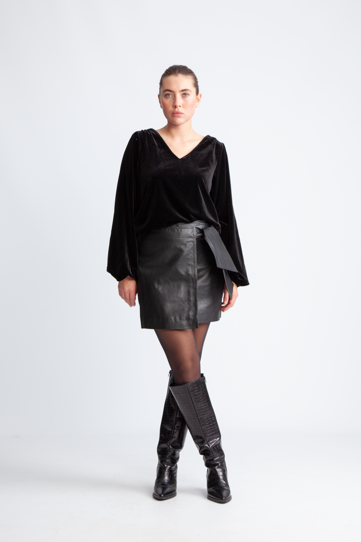 Phoebecc Leather Bow Skirt - Black