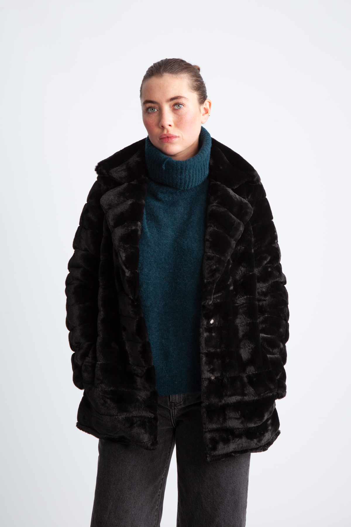 Bailey Faux Fur Coat Short - Svart