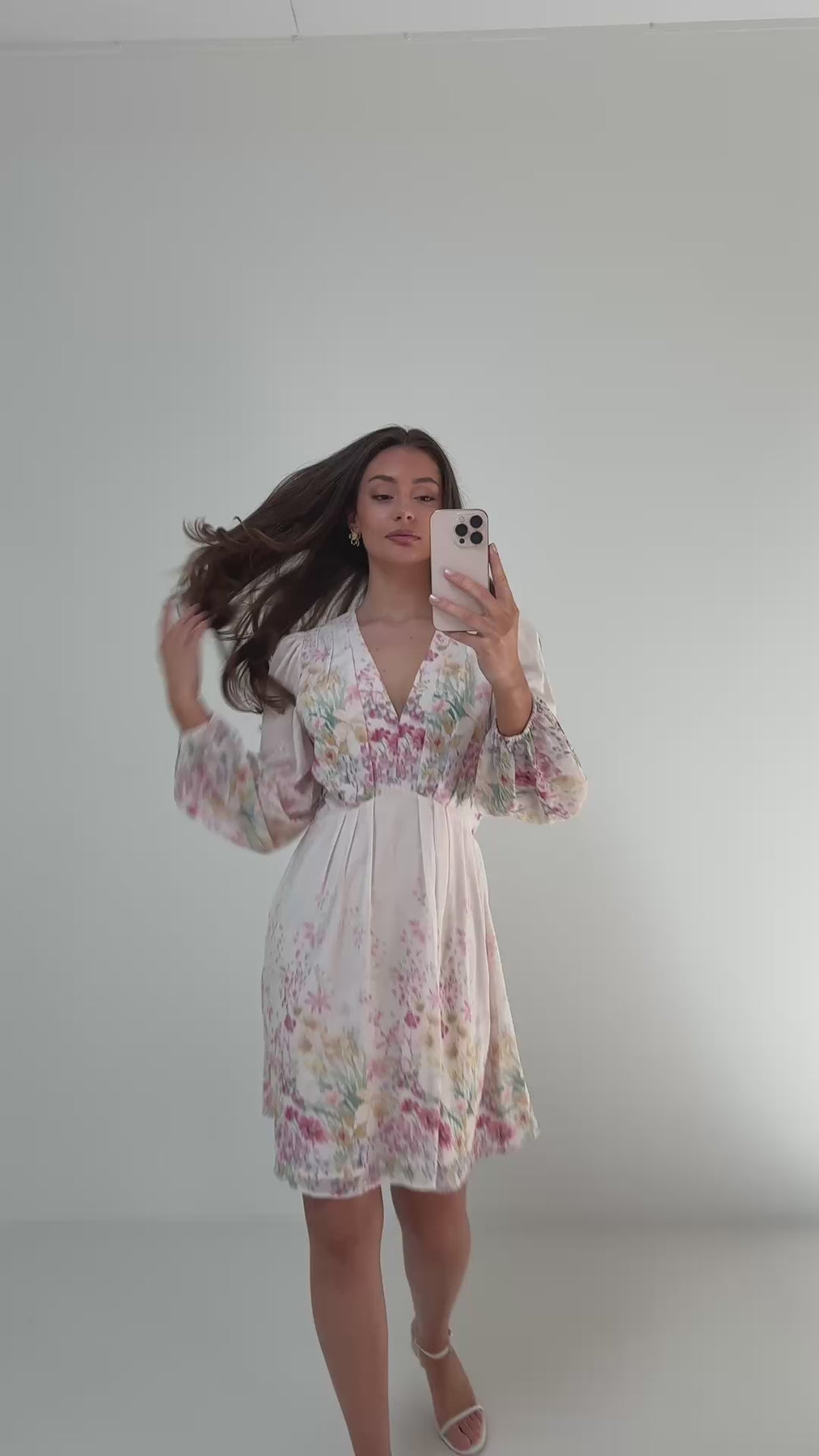 Maja Chiffon Mini Dress - Ljusrosa