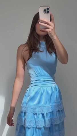 Ingalu Satin Lace Maxi Dress - Ljusblå