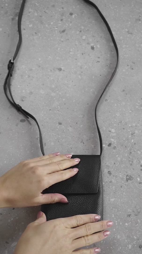 Ravea Phone Bag Grain - Black