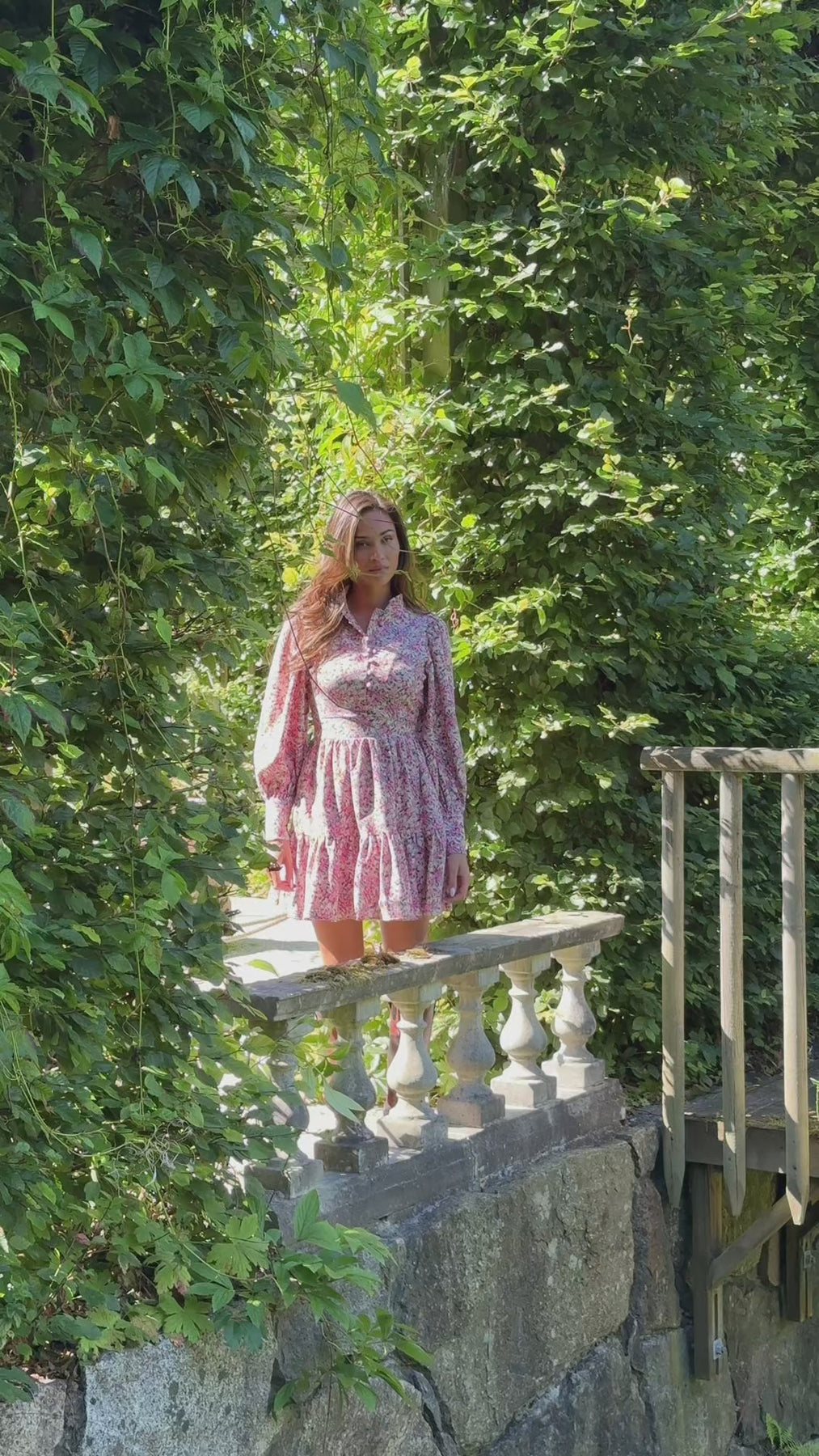 Liv Cord Flower Dress - Rosa Blommig