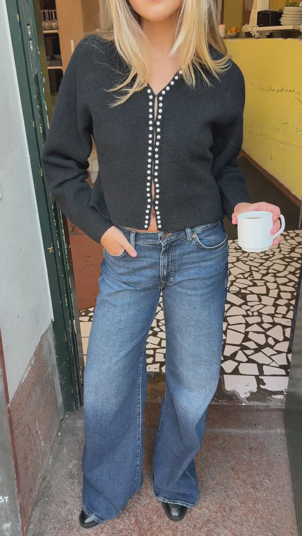 Sara Pearl Cardigan - Svart