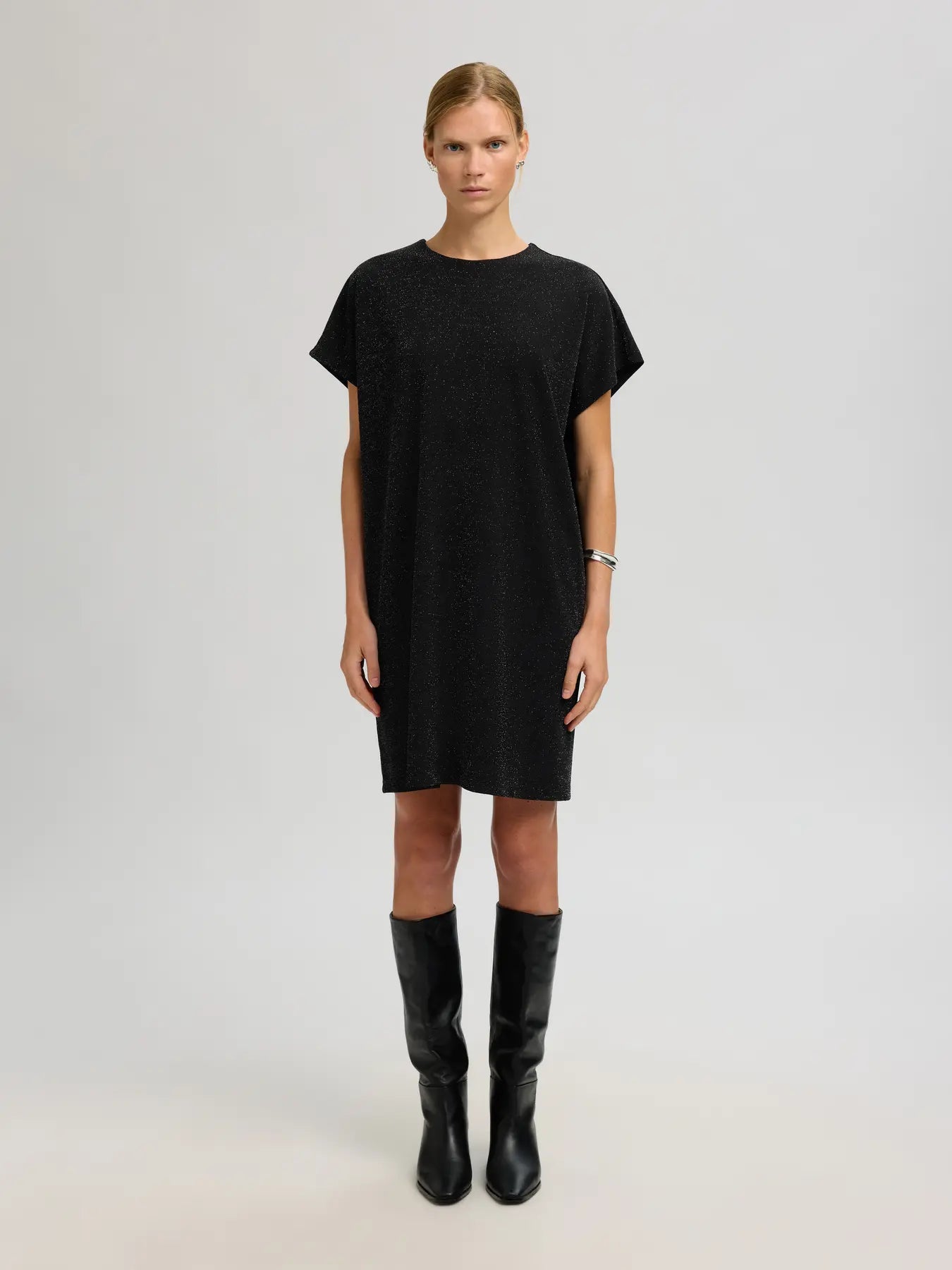 Oversized Sandra SS Short Dress - Svart med silverlurex