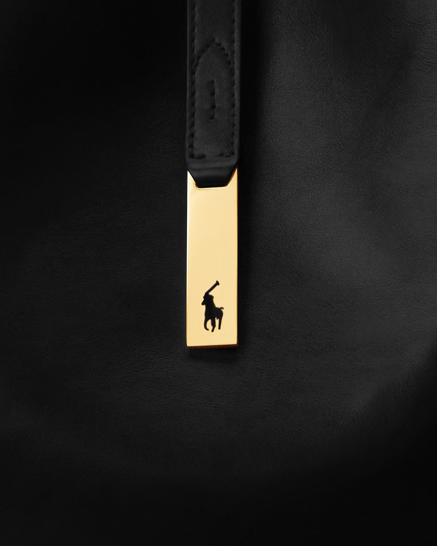 Polo Id Calfskin Large Shoulder Bag - Svart
