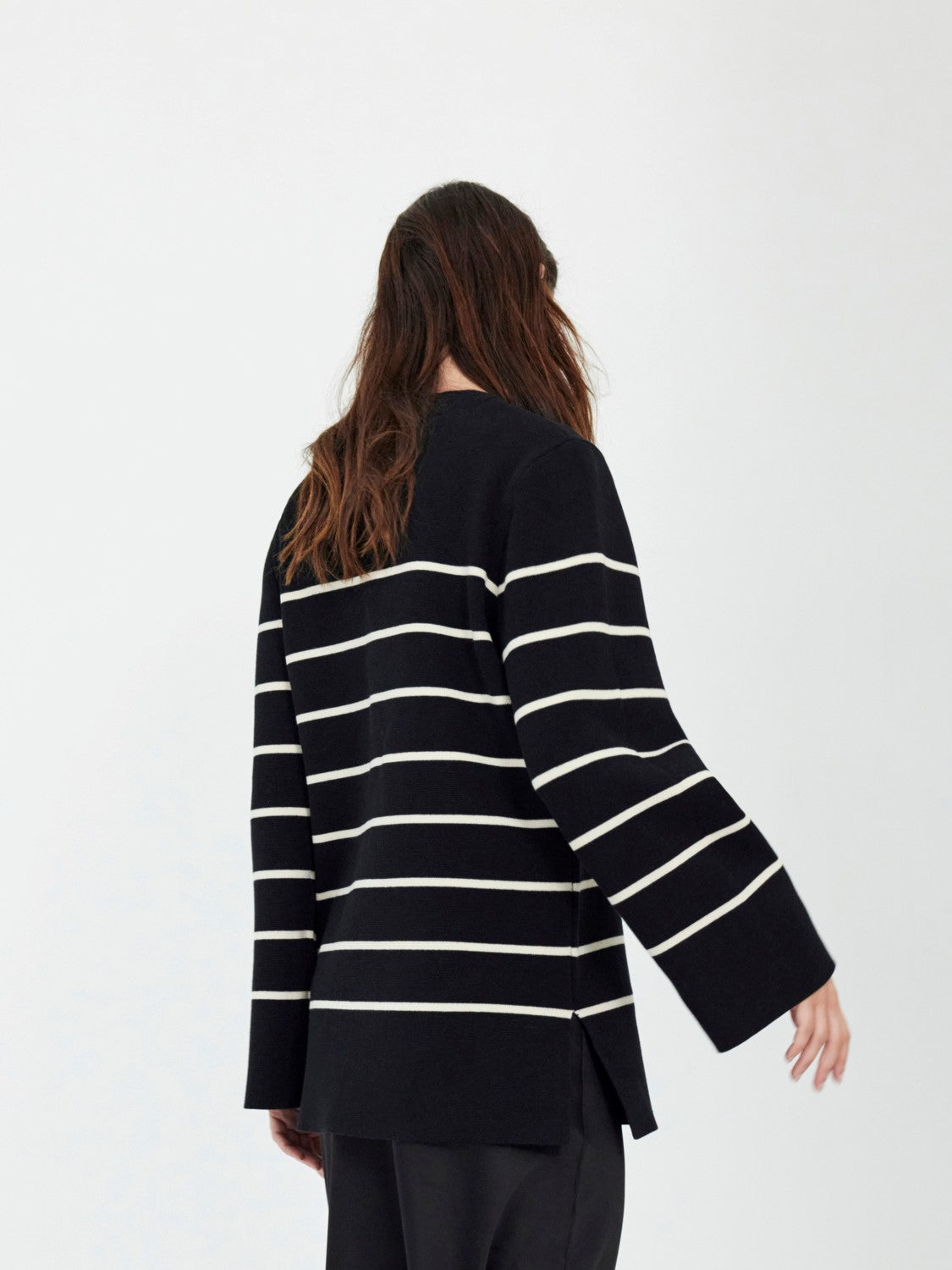 Liva LS Long Knit O-Neck - Black