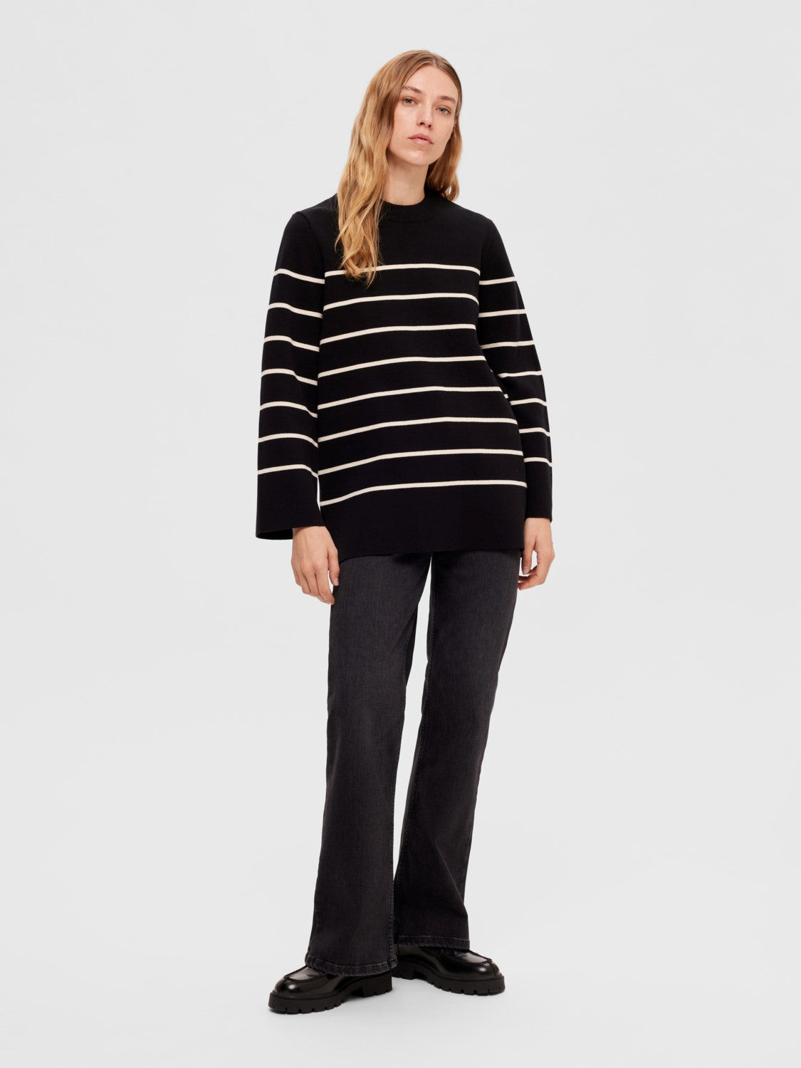 Liva LS Long Knit O-Neck - Black