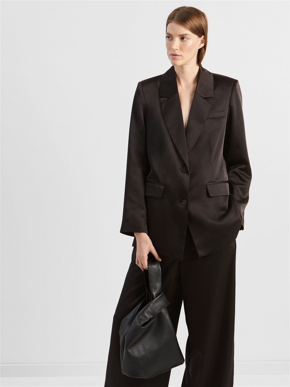 Tasja LS Relaxed Blazer - Black