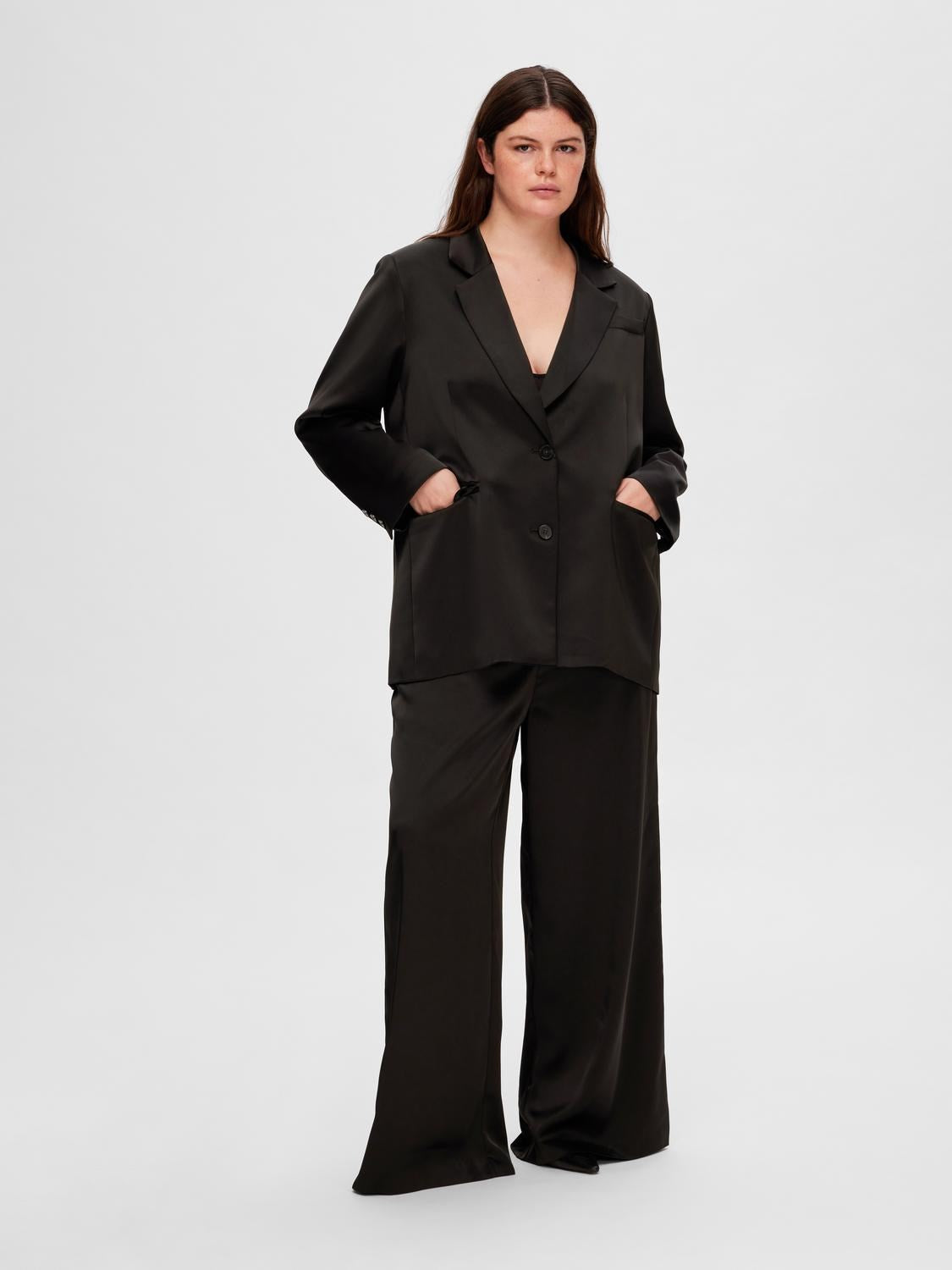 Tasja LS Relaxed Blazer - Black