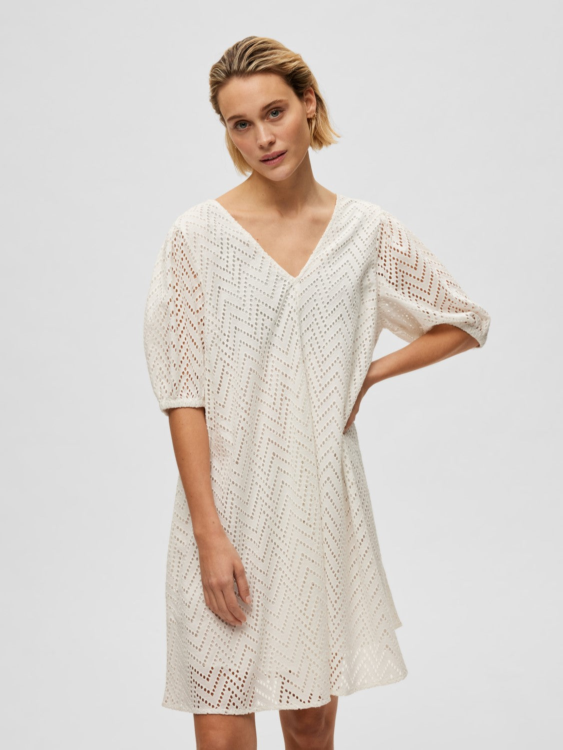 Ellen 2/4 Short Embroidery Dress Camp - Bright White