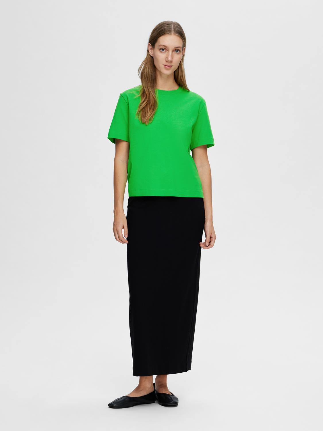 Essential Ss Boxy Tee - Classic Green