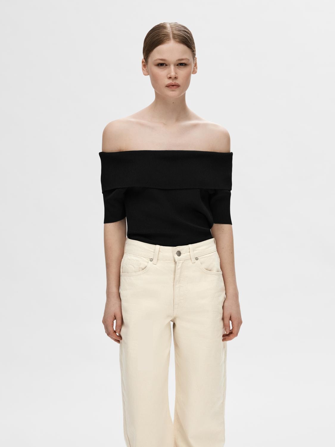 Caro Off Shoulder Knit - Svart