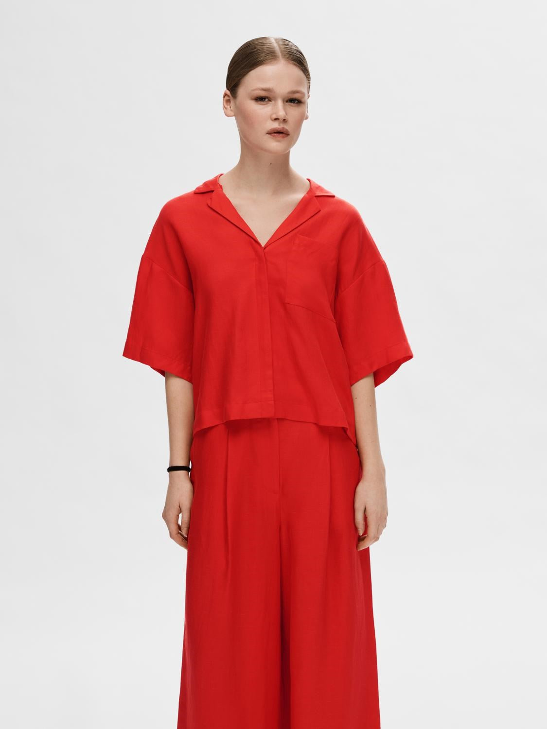Lyra 2/4 Boxy Revers Linen Shirt - Flame Scarlet