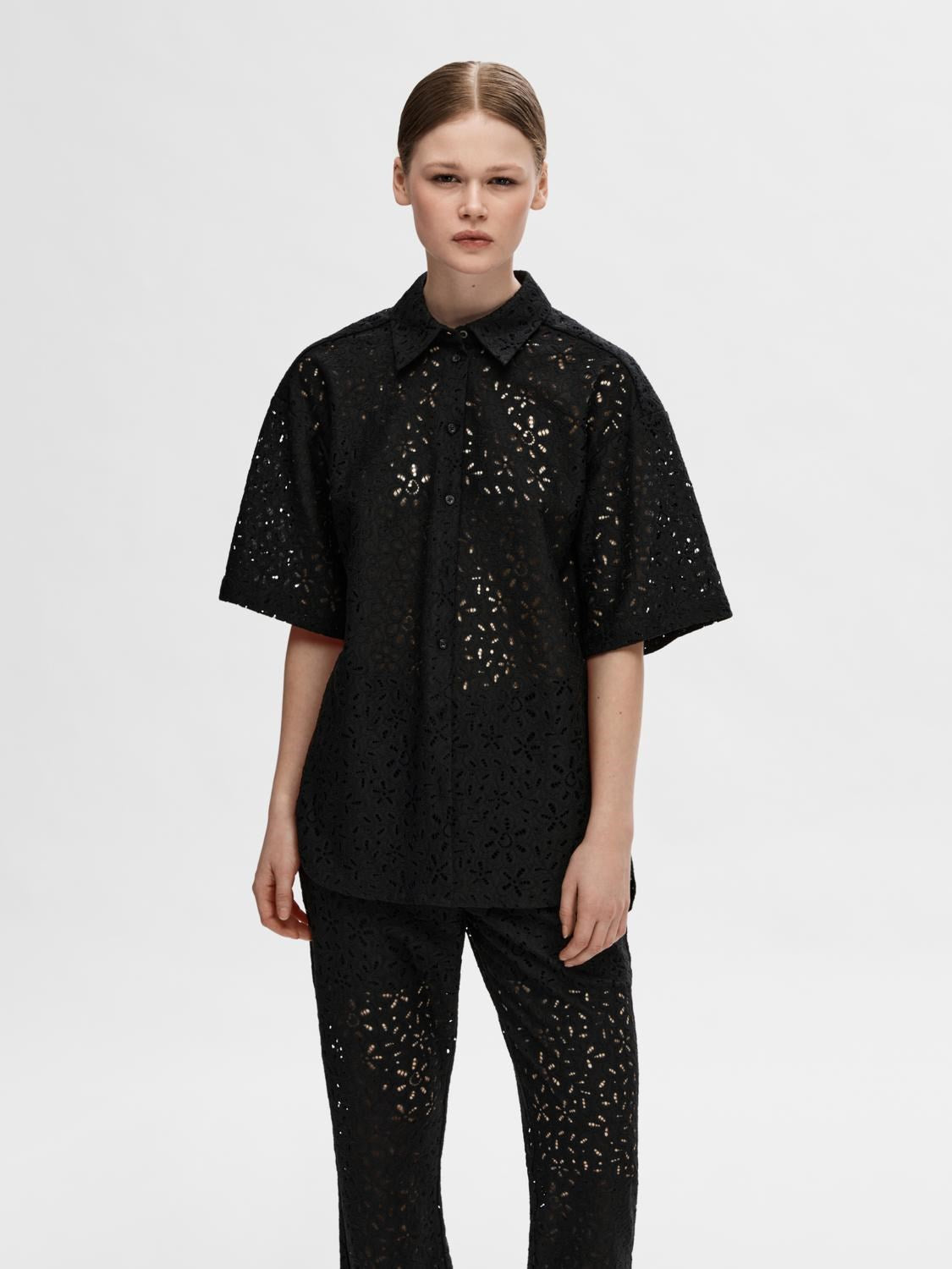 Karola 2/4 Oversize Lace Shirt B - Svart