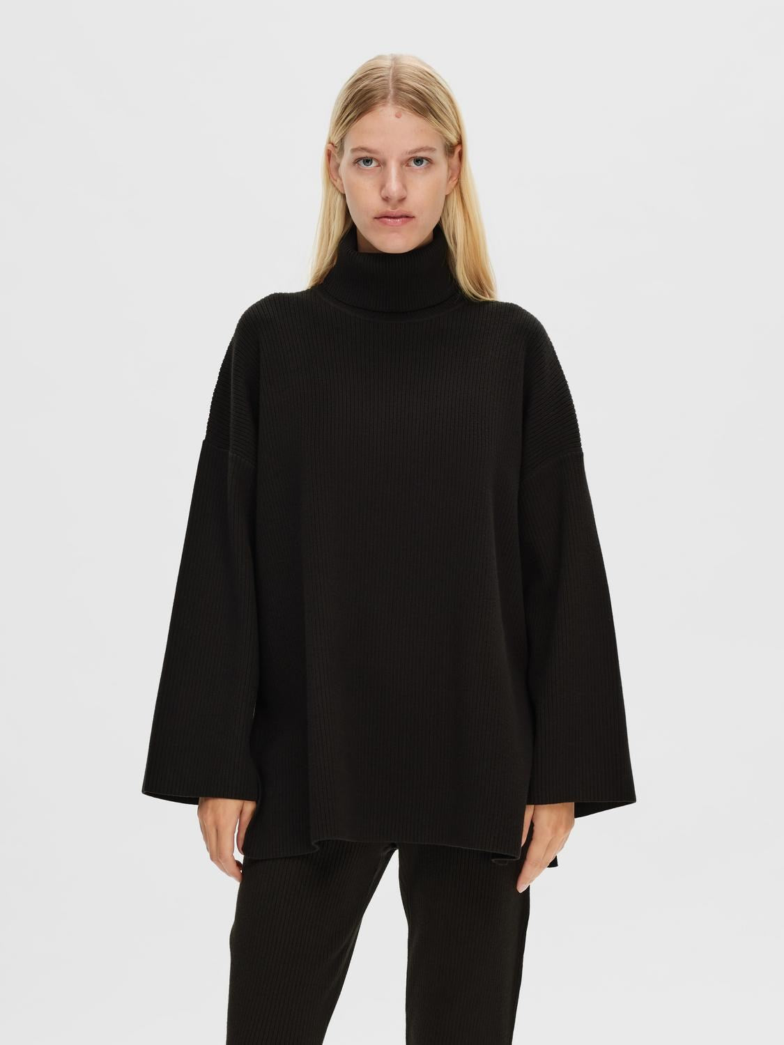 Karo Ls Long Knit Roll Neck - Black