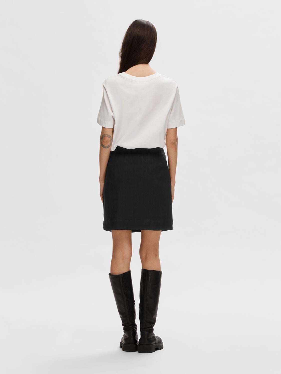 Viva Hw Short Skirt - Svart