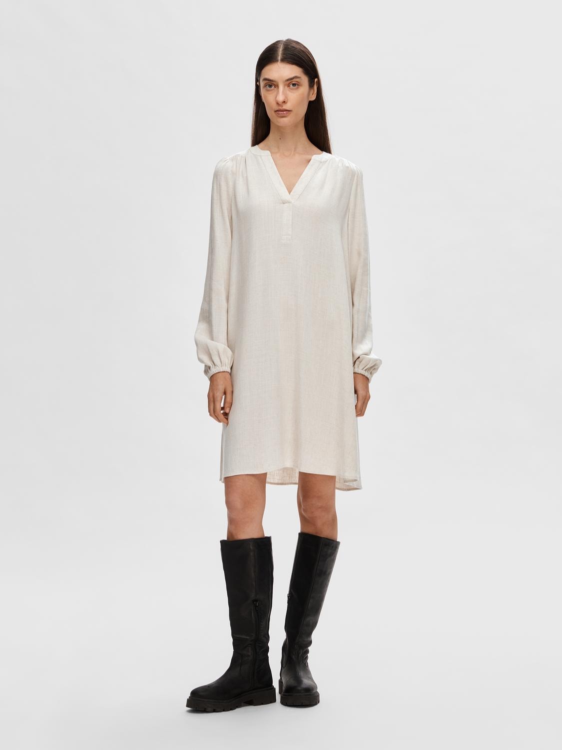 Viva Ls Short V-Neck Dress - Sandshell