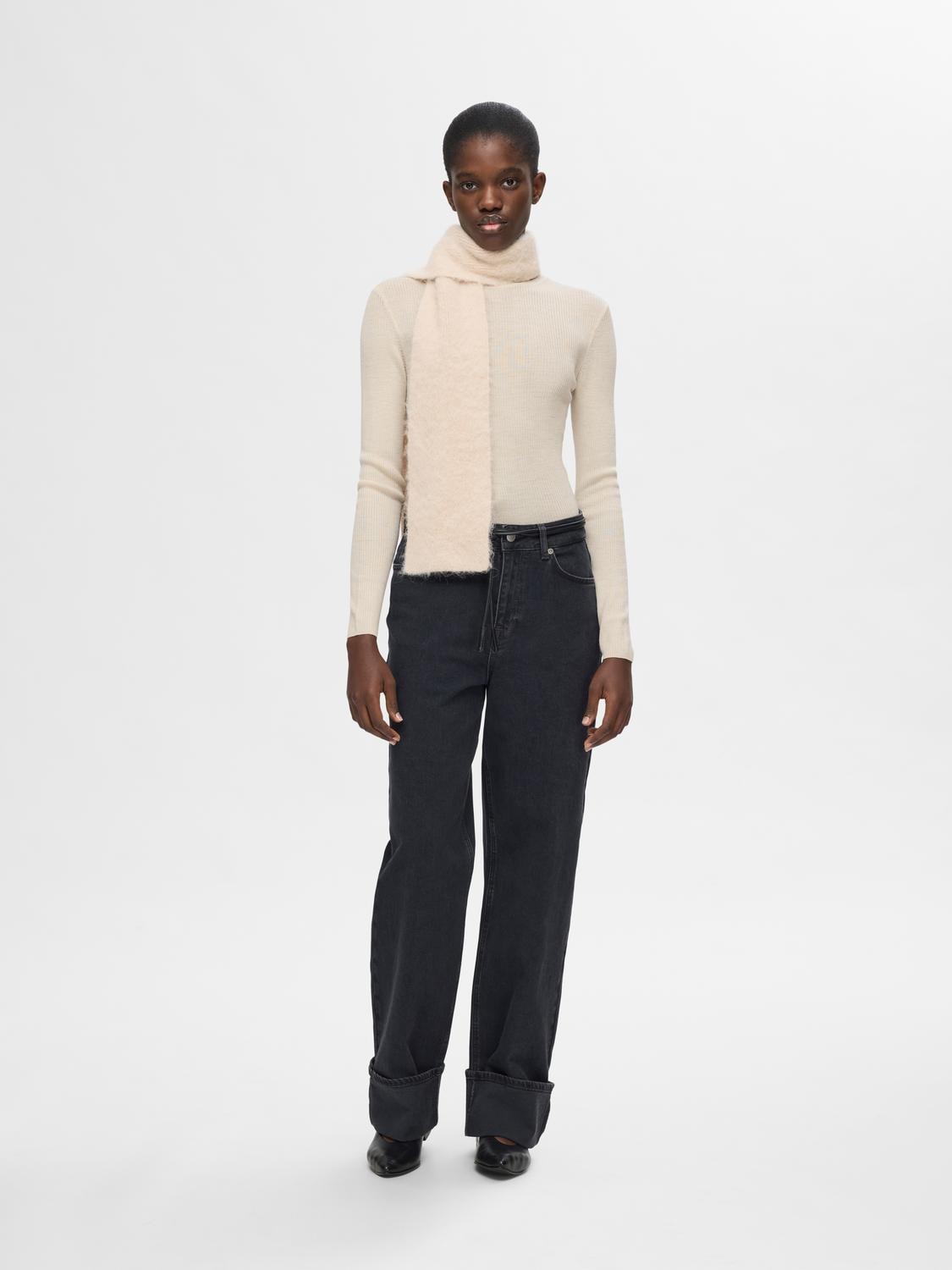 Naja Ls Knit O-Neck - Birch