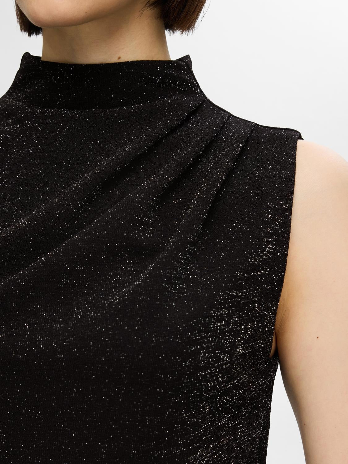Marwa Sl High Neck Top - Black