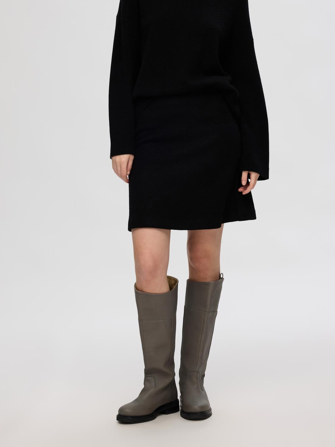Woon Hw Short Wool Skirt - Black