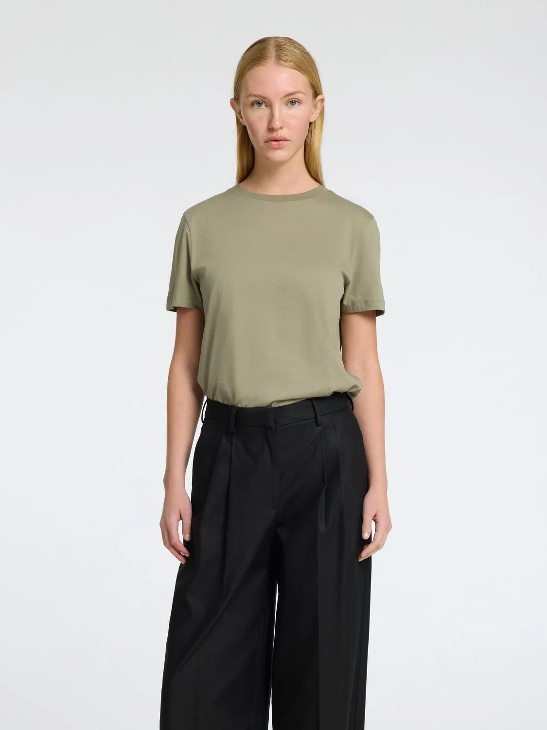 Myessential Ss O-Neck Tee Noos - Vetiver