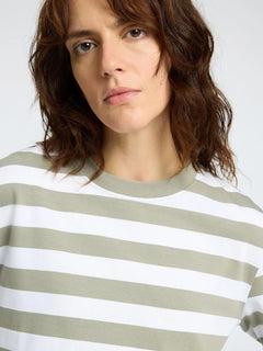 Essential Ls Striped Boxy Tee - Vetiver Bright Wide - Wide