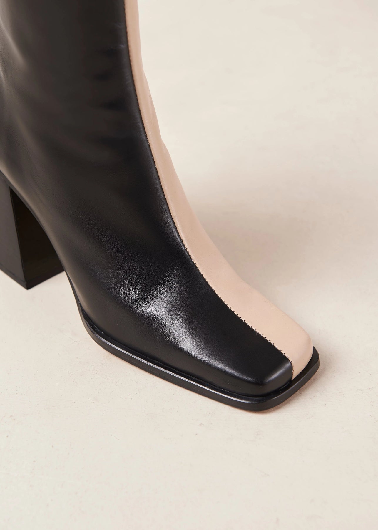South Bicolor Leather Boot - Stone Beige Black