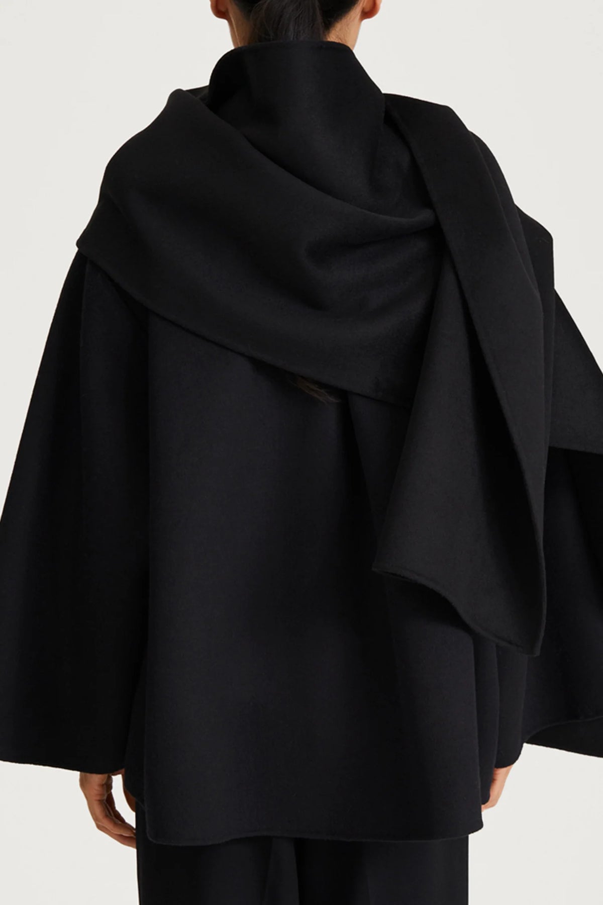 Tecla Scarf - Black