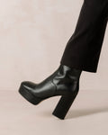 Thunder -  Black