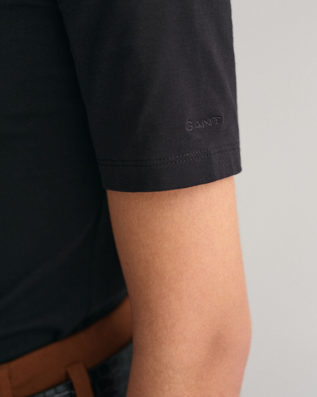Slim Cot/Ela Ss Scoop Neck Top - Black
