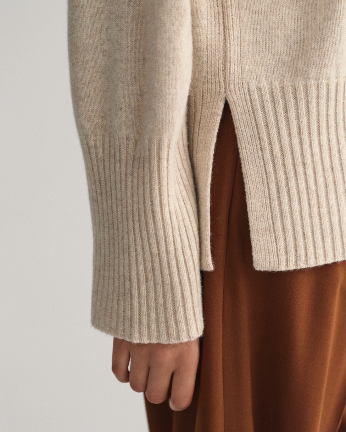 Lounge Rollneck Sweater - Soft Oat
