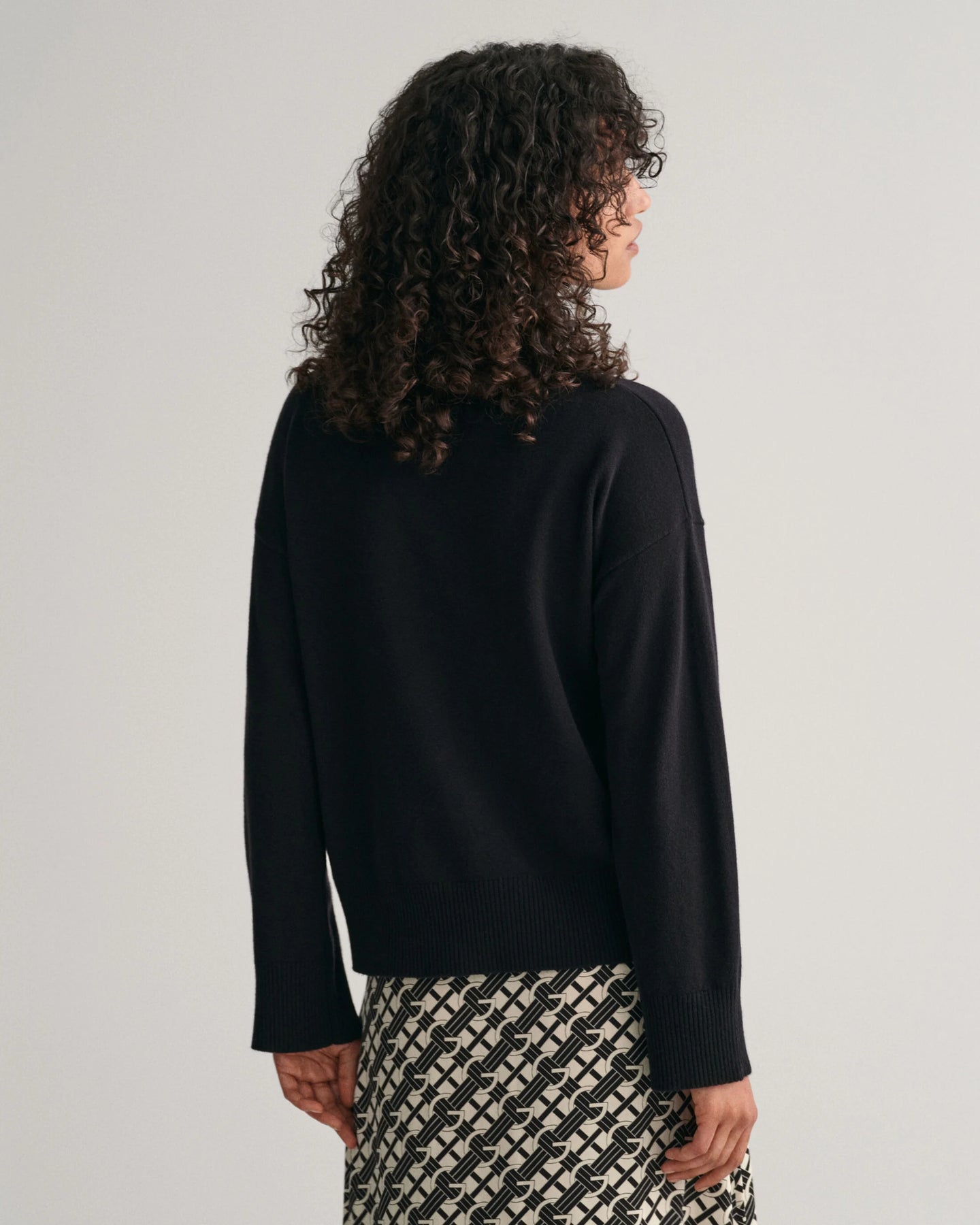 Superfine Lambswool Stand Collar - Black