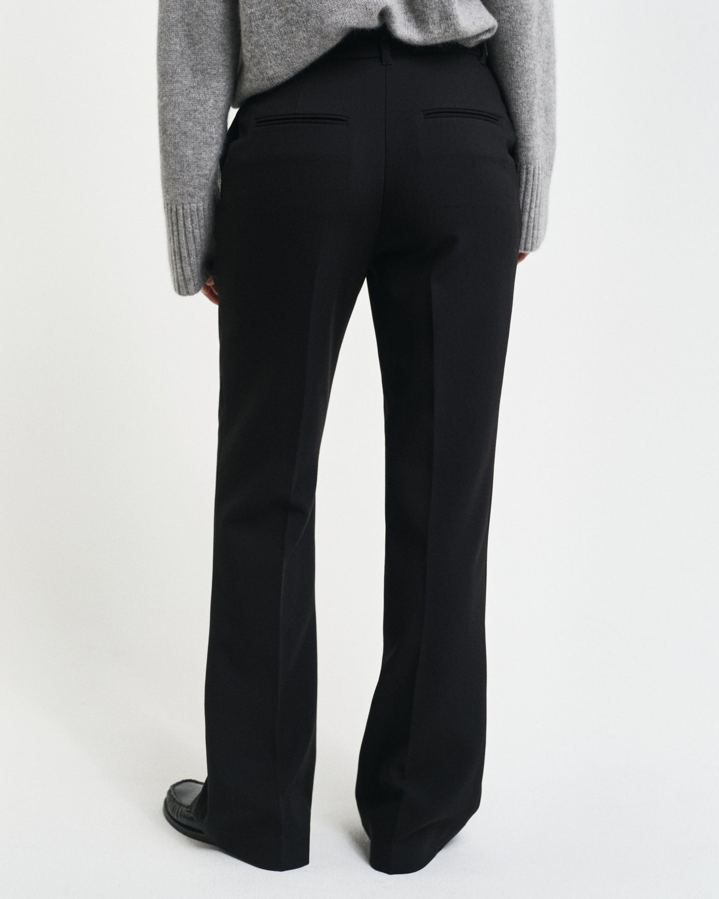 Slim Flare Slack - Svart