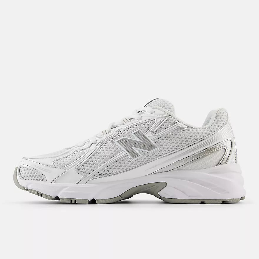 New Balance 740 White