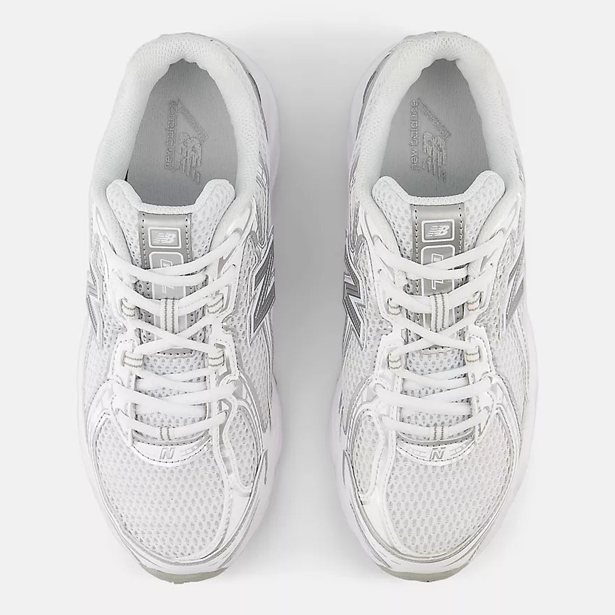 New Balance 740 White