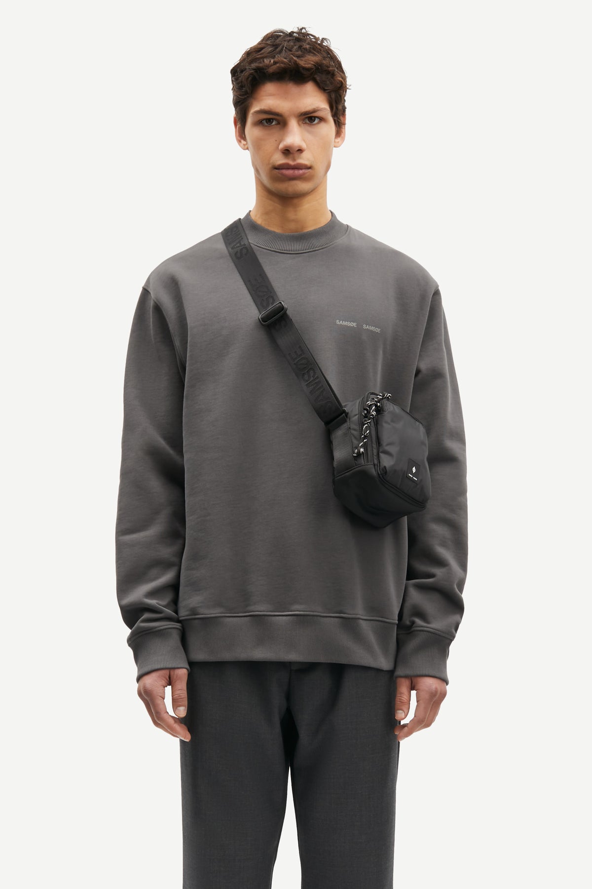 Norsbro Crew Neck - Volcanic Ash
