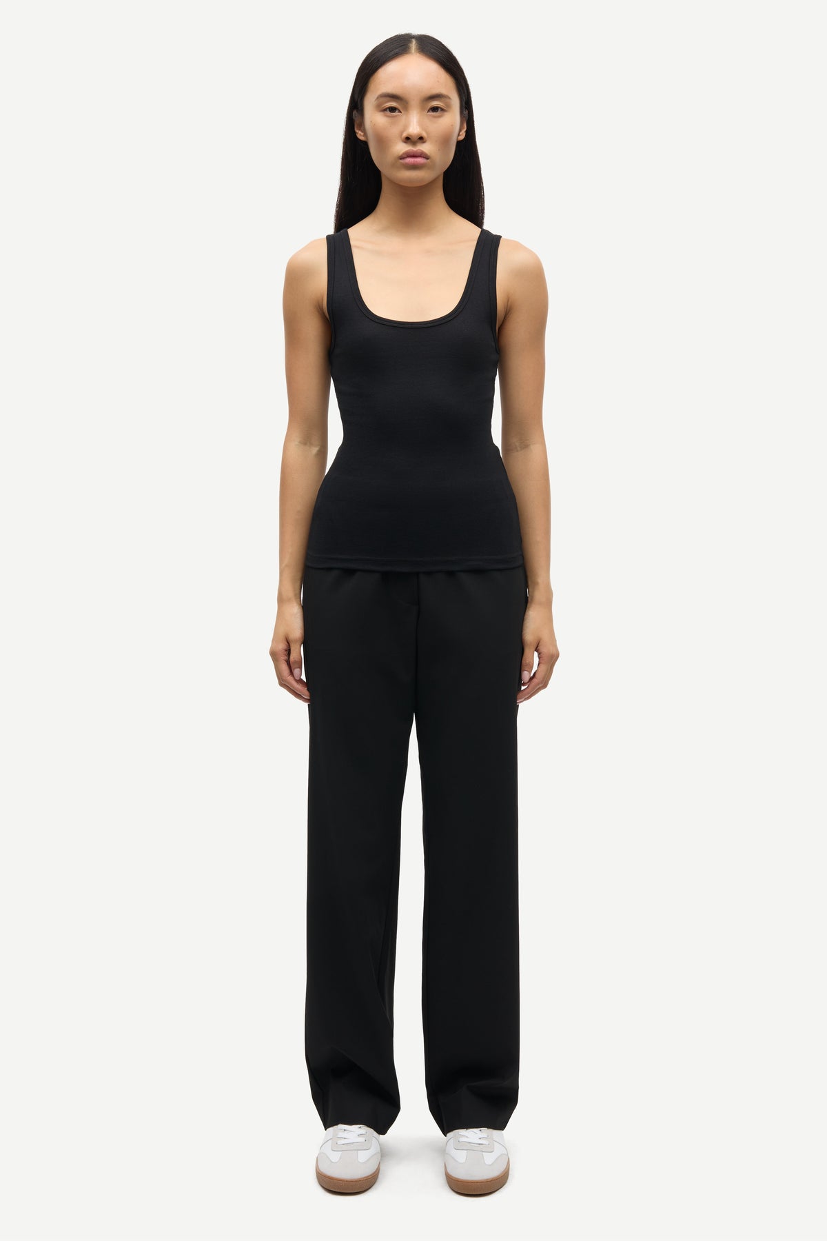 Sahoys Straight Trousers - Svart