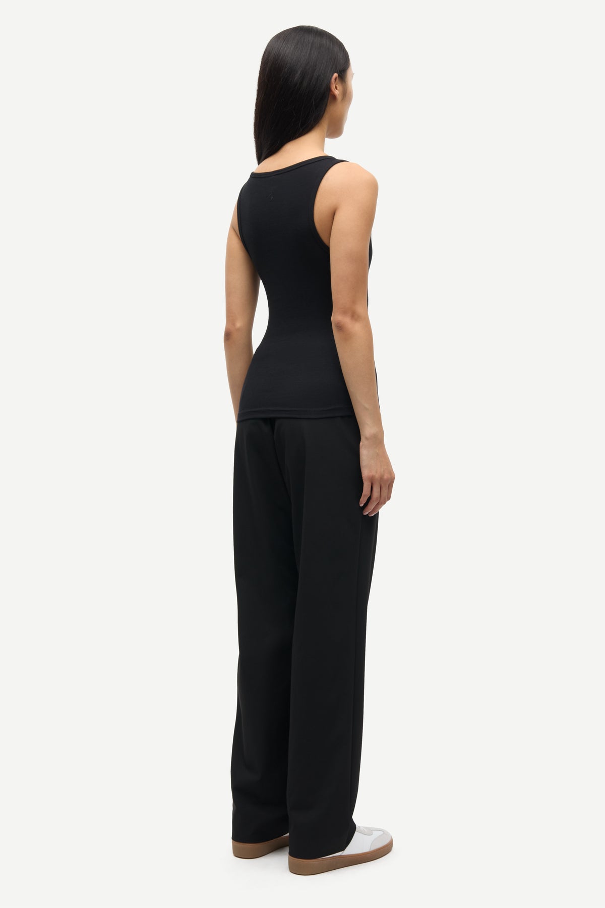 Sahoys Straight Trousers - Svart