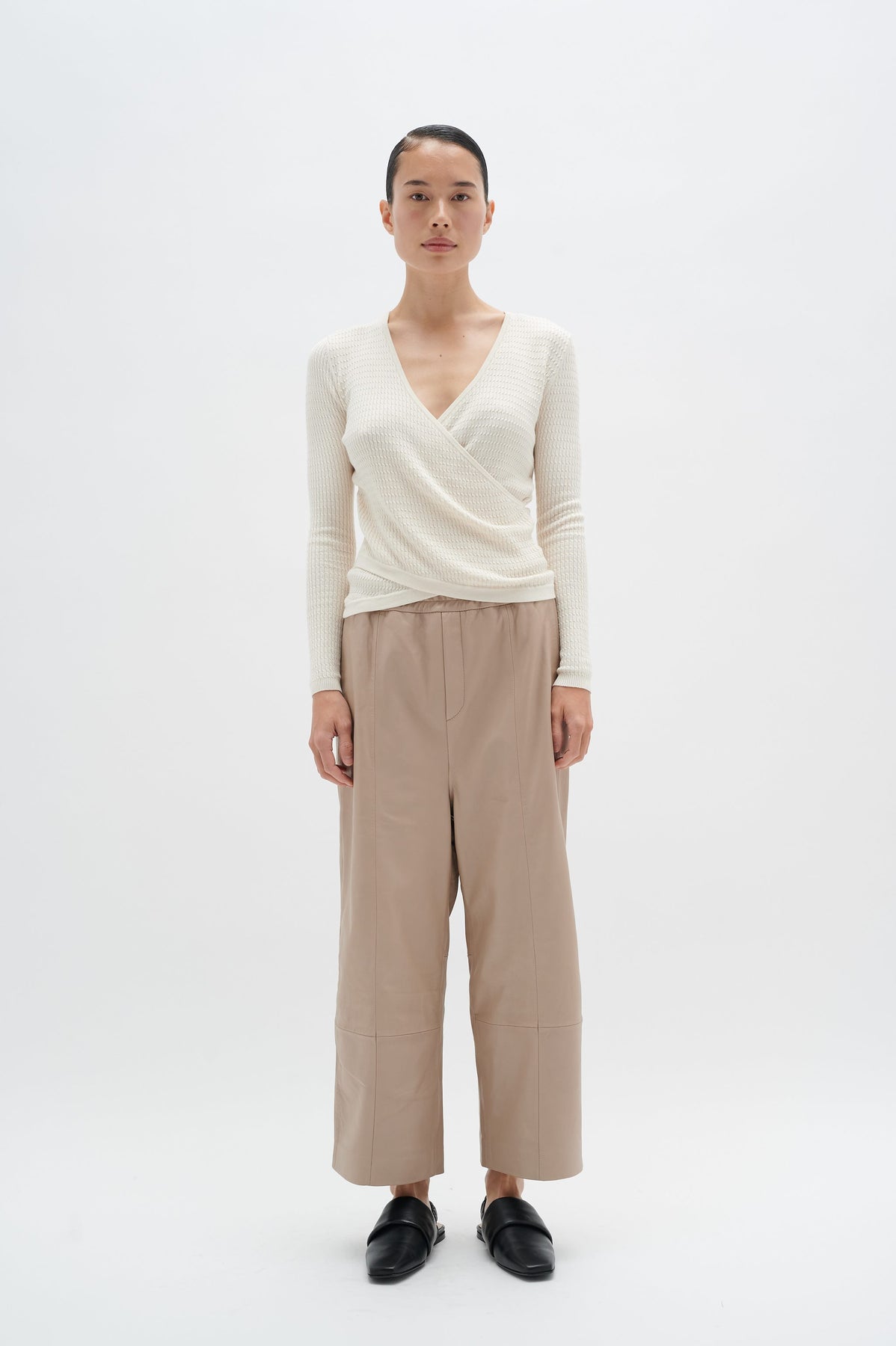 ImimiIW Wrap Pullover - Vanilla